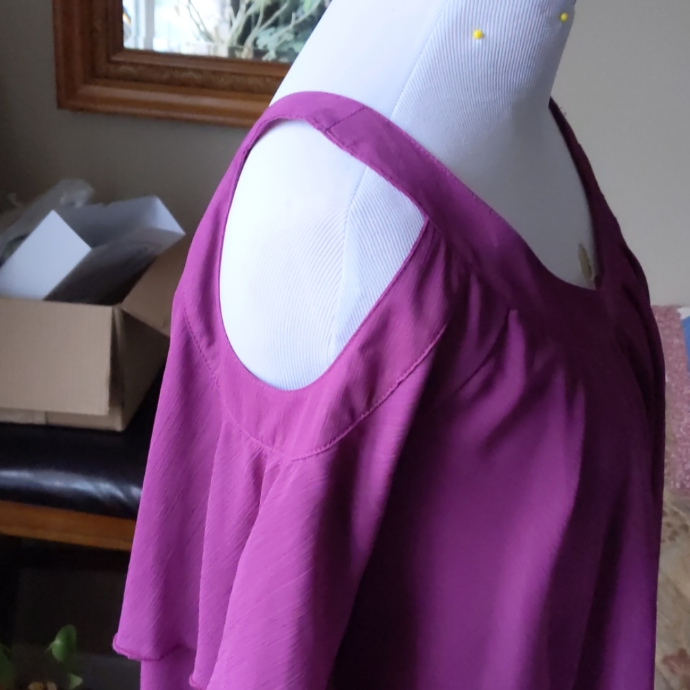 Blouse - Picture 2 of 6